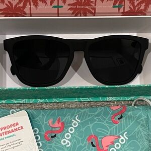 NWOT Goodr Black Sunglasses